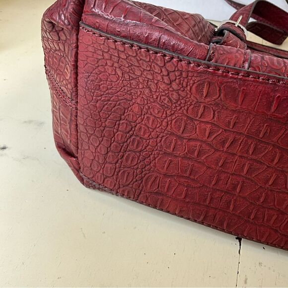 Rellic Croc Purse Burgundy Front and Back Straps With Buckles NWT - Picture 15 of 16